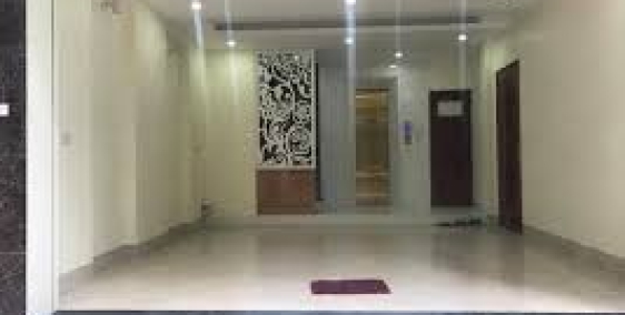 Bán nhà Ba Đình, Mặt phố La Thành giá 45 tỷ, 200m2, MT 5,5m.