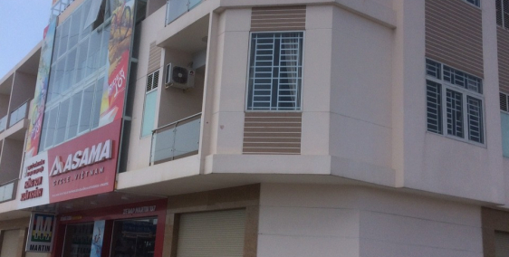 Bán nhà Shophouse 2 mặt tiền đối diện Trung tâm thương mại ngay quốc lộ 51