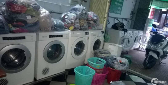 Bán nhà SIÊU HÓT: KINH DOANH-NGÕ THÔNG-LÔ GÓC ở Tôn Thất Tùng DT 30m2x4.5 tầng