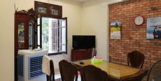 Hạ giá 500 triệu , bán nhà hoàng cầu,kinh doanh , 3 bước ra phố lớn, giả chỉ 4.4