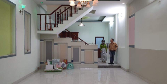 Cần bán căn nhà 1 trệt 1 lầu đường Bà Điểm 10 ,DT 75m2,có Sổ Hồng Riêng , giá 1,