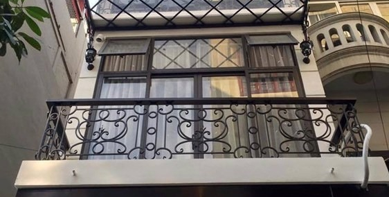 Bán nhà mới DT 45m2, MT4.3m, 5 tầng, kinh doanh, ô tô đỗ trong nhà giá chỉ 4.5ty