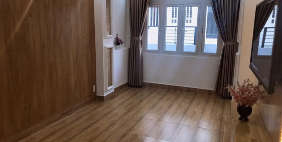 Mặt tiền Cách Mạng Tháng 8 Quận 3 DT 300m2 đang kinh doanh giá 13  tỷ