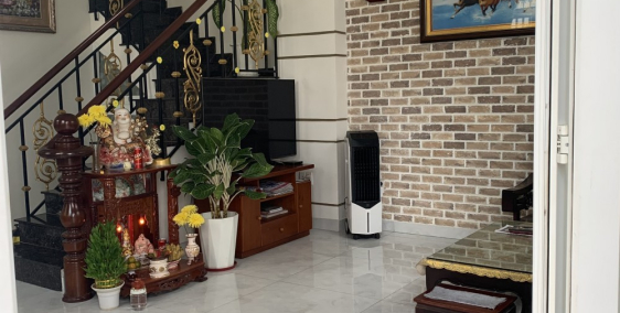 Chính chủ gửi bán căn nhà 2 mt Nguyễn Duy Trinh. Q9 DT 72,9m2 giá 7 tỷ tl