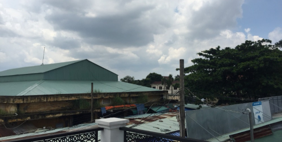 Nhà đối diện chợ Long Phước 225m2 đất, giá 15.3 tỷ