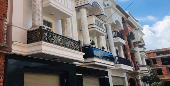 Nhà phố đối diện chợ Trảng Bàng, Tỉnh Tây Ninh,dt:100m2,giá 1ty2, gọi 0968085608