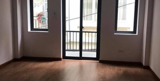 TIN NÓNG NHÀ ĐẸP KHU VỰC NÚI TRÚC 26M 4T  MT3m GIÁ 2.3 TỶ