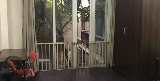 Bán nhà Đẹp phố Vĩnh Phúc, Ngõ rộng, diện tích: 30m2x4 tầng giá 2.65 tỷ ( Có thư