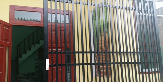 Nhà bán 1 lầu 1 trệt  - hẻm xe hơi - giấy tờ đầy đủ pháp lý gần bệnh viện dĩ an