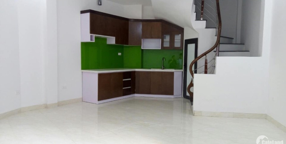 Bán nhà ngõ chợ khâm thiên,3 mặt thoáng, nhà đẹp về ở luôn, mặt tiền lớn