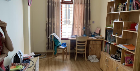 Bán nhà đẹp Trương Định, sổ nở hậu, cách phố 30m, 25m2 giá 2 tỷ.