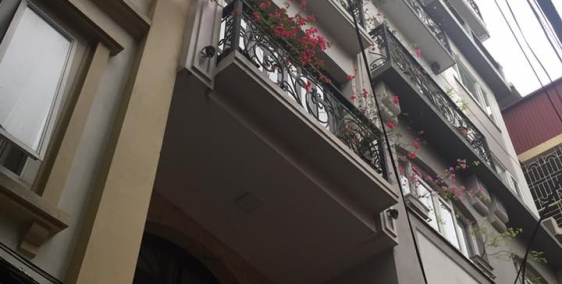 Bán nhà 7 tầng thang máy phố Hàm Long, Hoàn Kiếm 37m2 giá 9,6 tỷ