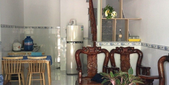 chính chủ bán gấp nhà 690tr 1 trệt 1 lầu