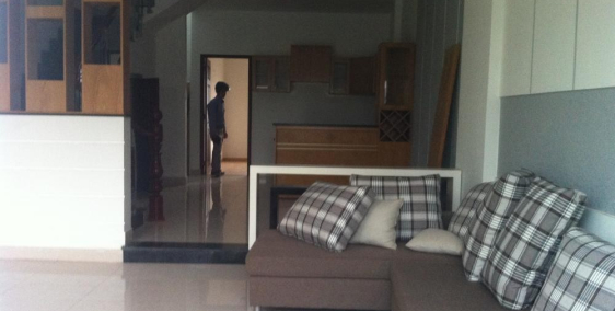 Nhà chính chủ cần bán gấp ở liền hay đầu tư,SHR, 1 trệt 1 gác lững có sân ngoài