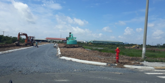 Đất mặt tiền QL22, chính chủ, có sổ riêng giá 600tr