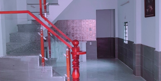 Tôi cằn bán gấp căn nhà. Hẻm 1544. Xã Nhơn Đức.