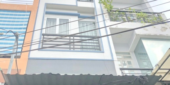 Bán nhà 3 lầu sân thượng hẻm xe hơi 396 Nguyễn Tất Thành quận 4.