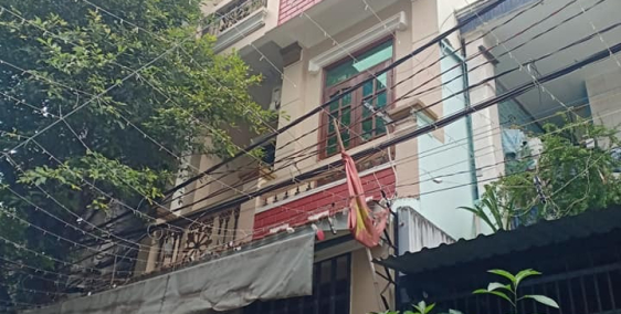 Bán nhà 2 lầu đẹp hxh Lê Thúc Hoạch (dt 4x13m giá 5.45 tỷ)