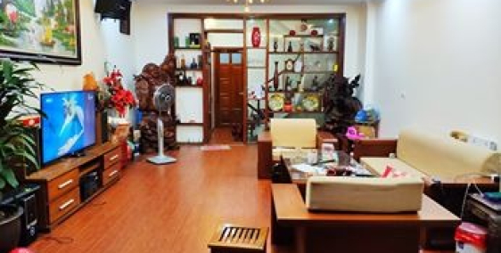 Bán nhà mặt ngõ sau Royal – Ô tô đỗ 20m – hai mặt thoáng vĩnh viễn.