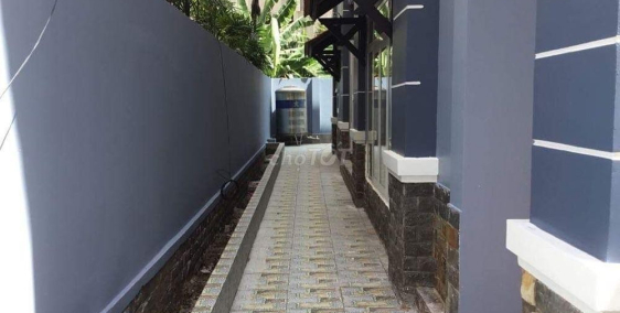 HIẾM !Cho thuê biệt thự , khu Thời Báo Kinh Tế ngay trung tâm quận 2 !!