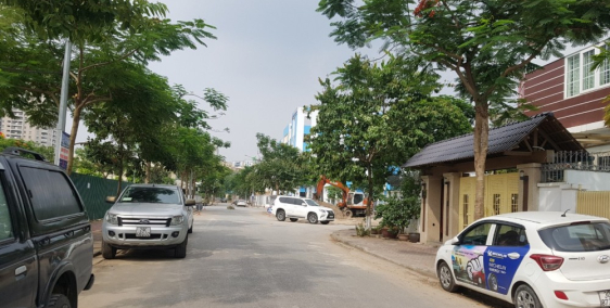 Văn phòng tầng 3 Biệt Thự đường Tố Hữu