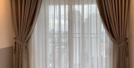 Em muốn cho thuê căn hộ Sunrise Cityview 74m2 ,nội thất cơ bản ,giá 15,5tr/tháng