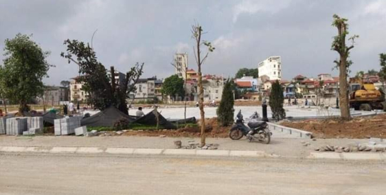 Đất cần bán tại quốc lộ 13,đi HcM 60P