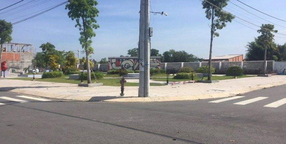 Nhượng lại nền đất5x25m lô góc đối diện BVChợ Rẫy2