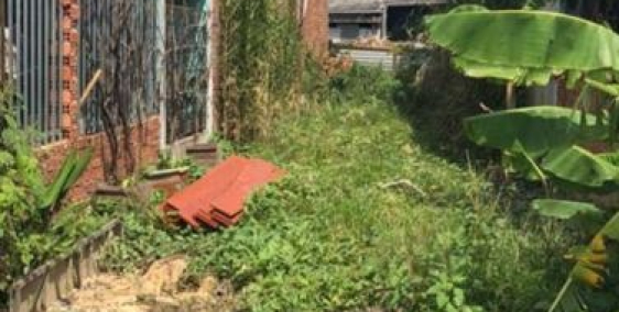 bán gấp lô đất sát ngay cầu nhỏ hóc môn 760 triệu 100m2