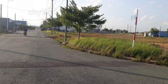 Bán đất thổ cư Hóc Môn. 182m2 Bùi Công Trừng - SHR