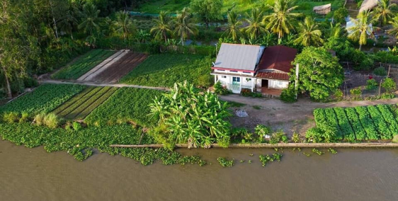 Đất thổ vườn mặt tiền sông kế bên Quận 2, lợi nhuận 100%/năm