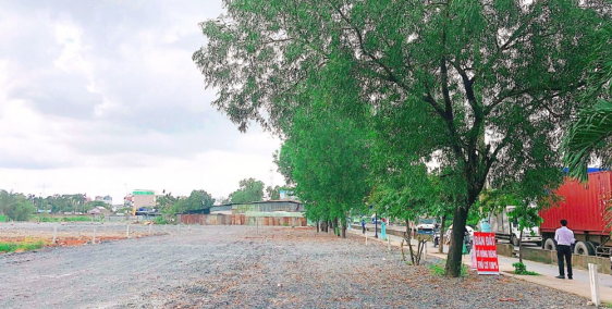 Cần bán đất mặt tiền gần phà Cát Lái, Q2, SHR thổ cư 100%