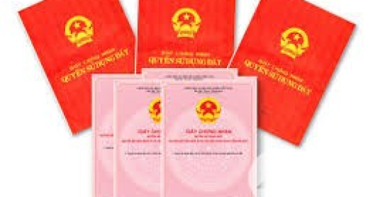 đất mặt tiền tiền lớn, ngay khu dân cư hiện hữu , nhưng không ồn ào dân trí cao