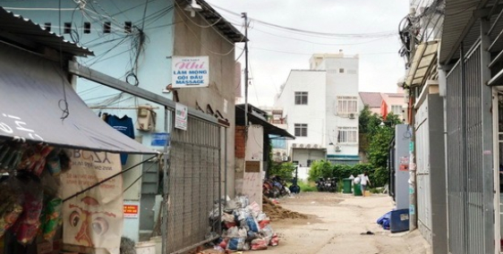 Nhà nát MT hẻm xe 441 Lê Văn Lương,P tân phong, quận 7