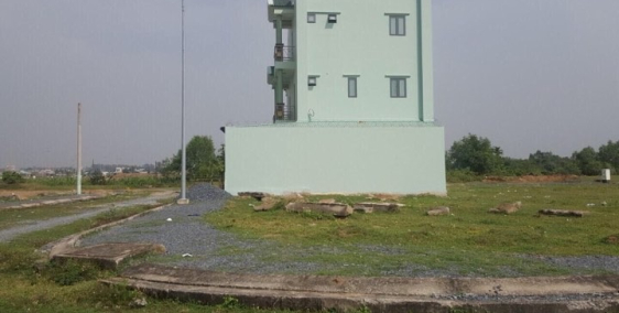 Cần bán gấp 3 lô đất mặt tiền đường