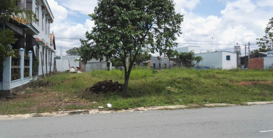 Đất chính chủ gần ngã tư bình phước 800tr100m2