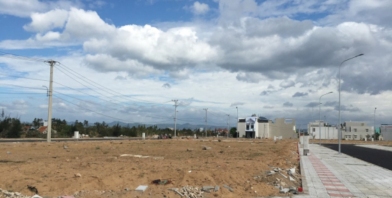 Cho con đi du học bán gấp lô đất biển,xây tự do,gần sân bay,bao sổ chỉ 1 tỷ....