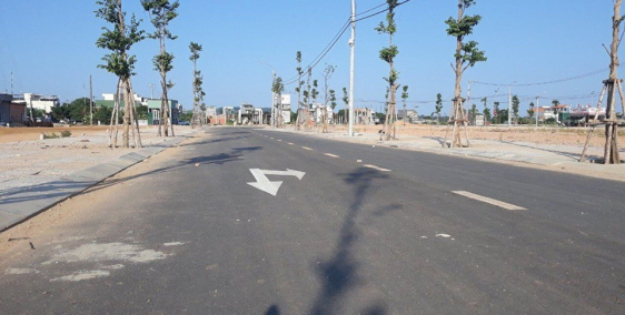 Cắt lỗ sâu 147.5m2 liền kề Thạch Bích giá 1600tr, lh 0917785266