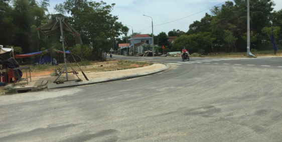 Lô đất đẹp ngay giao lộ ĐIện Biên Phủ Tam Kỳ cạnh CA tp