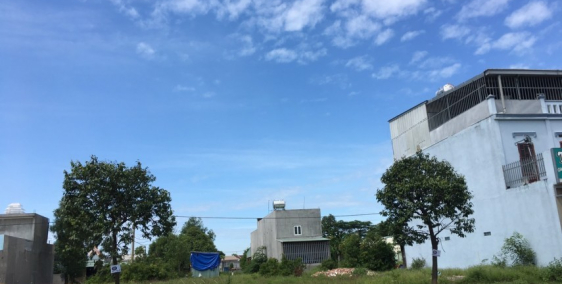 Gia đình cần tiền gấp mở quán nhậu quận 1 bán 2 lô đất liền kề đối diện siêu thị