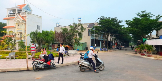 cần ra nhnah lô đất 2 mặt tiền Thủ Khoa Huân, BC 62