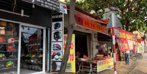 Cho thuê mặt bằng lớn vị trí đẹp, mặt tiền lớn