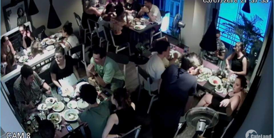 San nhượng nhà hàng trên phố Láng Hạ nhà rất đẹp và đông khách