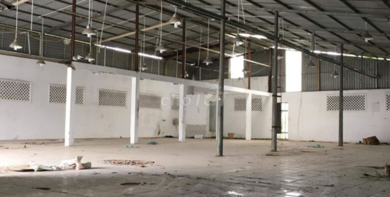 cho thuê xưởng 700m2 giá 28tr ở cần đước Long an