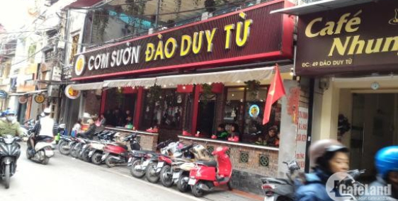 Cho thuê nhà mặt phố Đào Duy Từ. Diện tích 45 m2, xây 4 tầng. Giá thuê 55 tr/ th
