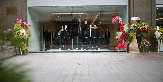 Cho thuê mặt bằng MT: 5m DT: 100m2x 2 tầng phố Hoàng Văn Thụ phù hợp thời trang