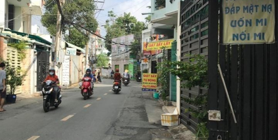 CHO THUÊ! Nhà mặt tiền nguyên căn tại Quận Tân Phú, TP HCM, giá tốt.