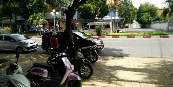 Cho thuê nguyên căn mặt tiền 1 trệt 3 lầu Nguyễn An Ninh