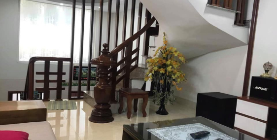 Cho thuê nhà riêng 3 ngủ Giang Biên Long Biên