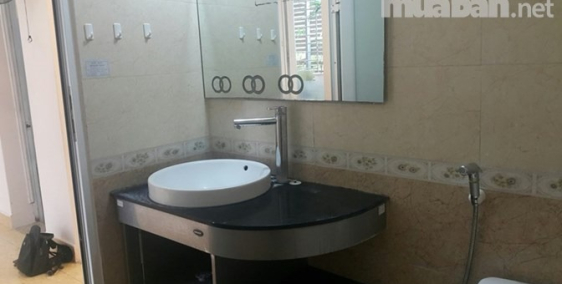 Cho thuê nhà Láng Hạ tiện làm văn phòng giao dịch, văn phòng kết hợp ở và kho, k